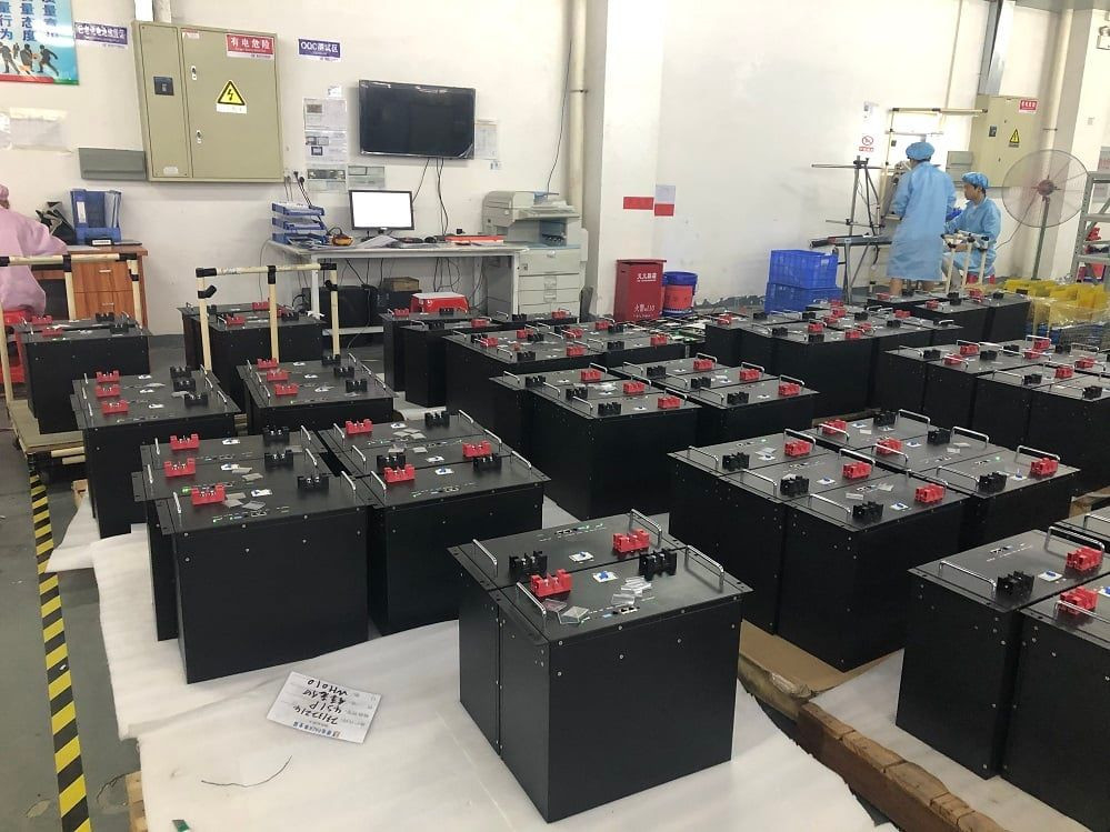 핑싱 CE 승인 48V 10KWH 20KWH 30KWH 40KWH 태양광 인버터 배터리 51.2V 스택 가능한 LiFePO4 에너지 저장 배터리