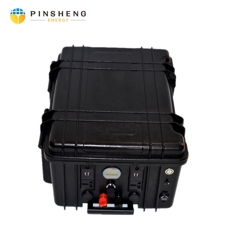 PINSHENG 유럽 AC 소켓 고용량 LFP 배터리 2048Wh 2000Wh 2KW 240V 파워 스테이션