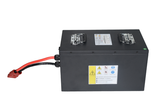 PINSHENG 전기 충전 가능한 삼륜구동 배터리 64V 72V 105Ah 100Ah 150Ah 200Ah EV 배터리 시스템과 스마트 BMS
